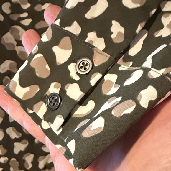 Animal Print Button-Up Shirt - Picture 6 of 11